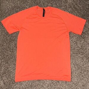Men’s Lululemon T-Shirt